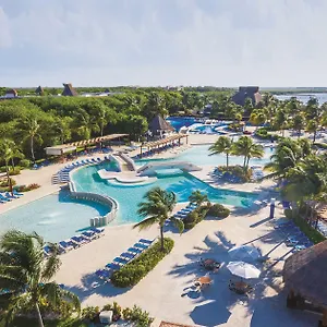 Bluebay Grand Esmeralda ***** El Marlyn Azul